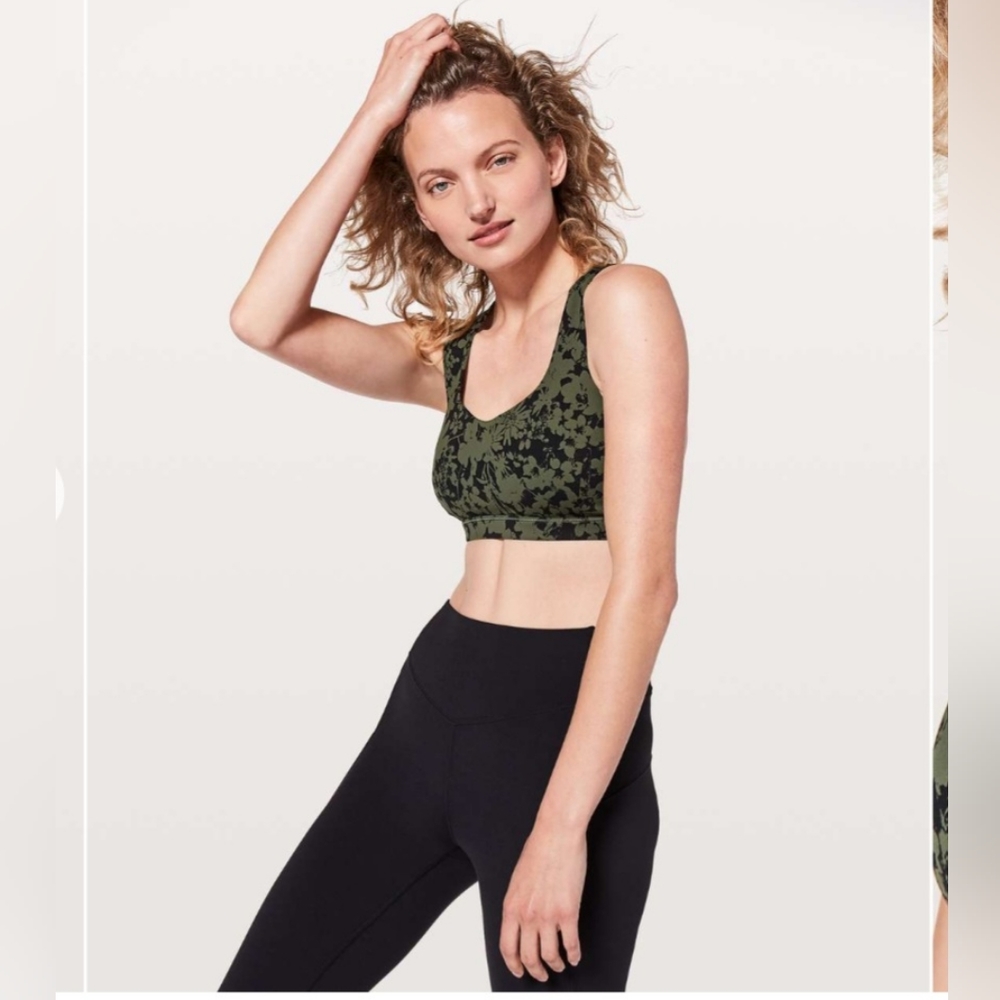 Lululemon Free To Be Serena Bra‎ size 4